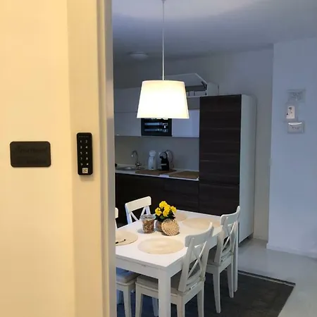 Mandica Apartment *