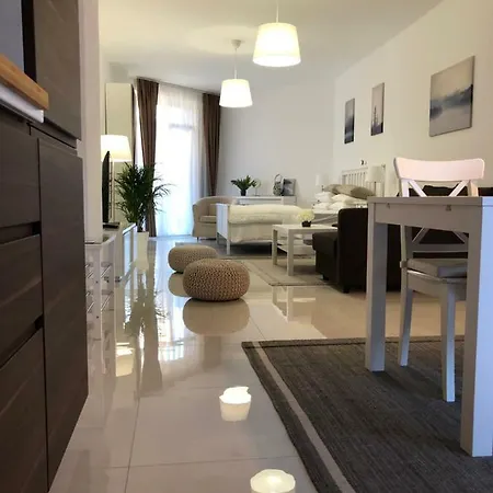 Mandica Apartment *