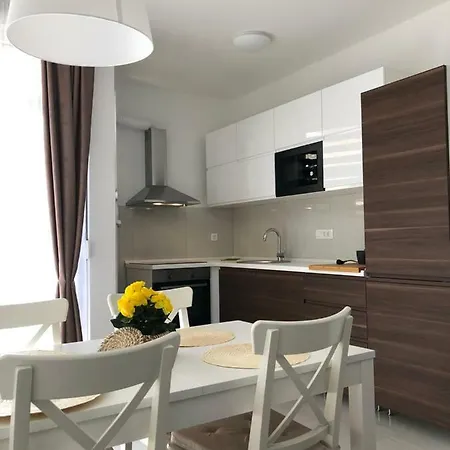 Mandica Apartment